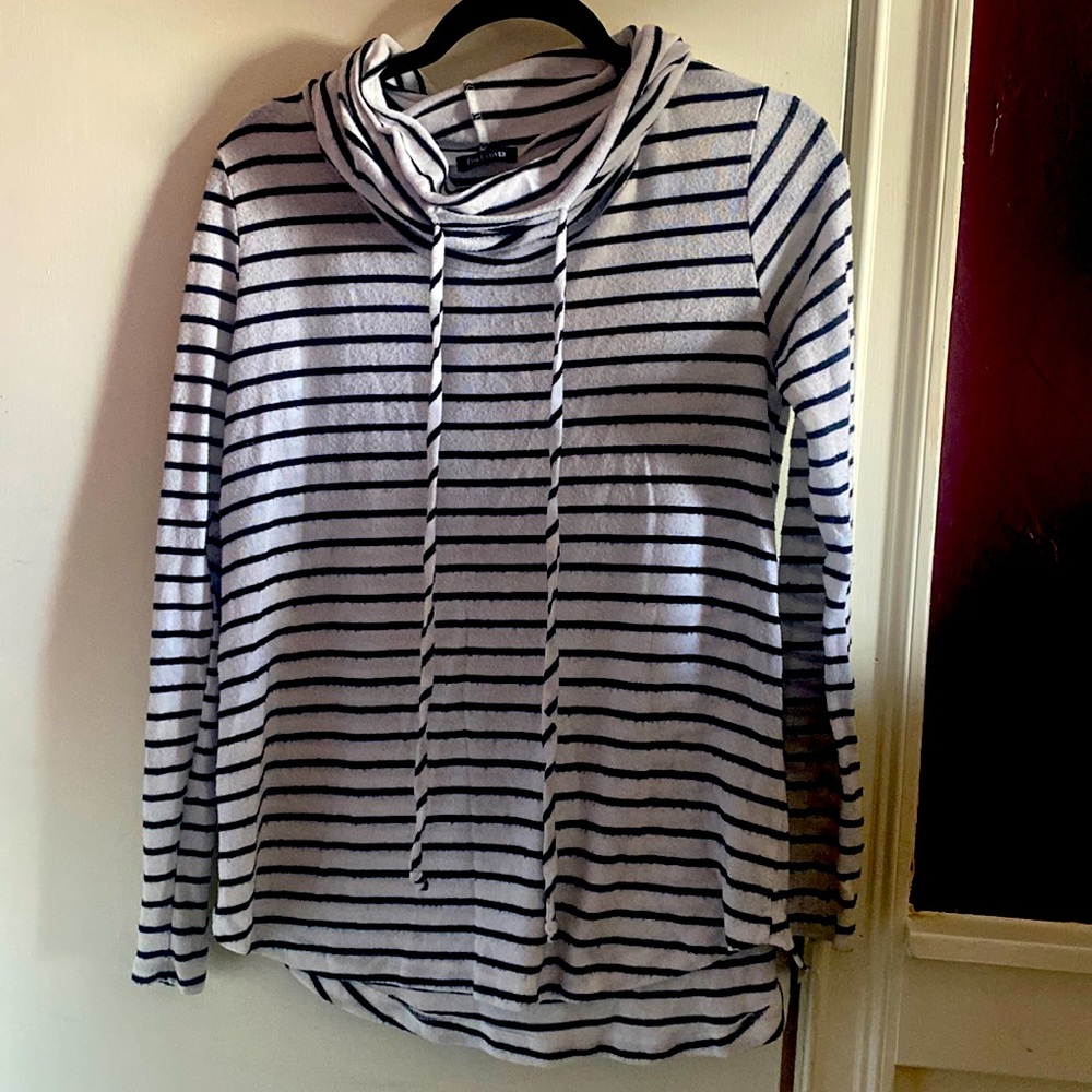 Pink clover stripped sweater